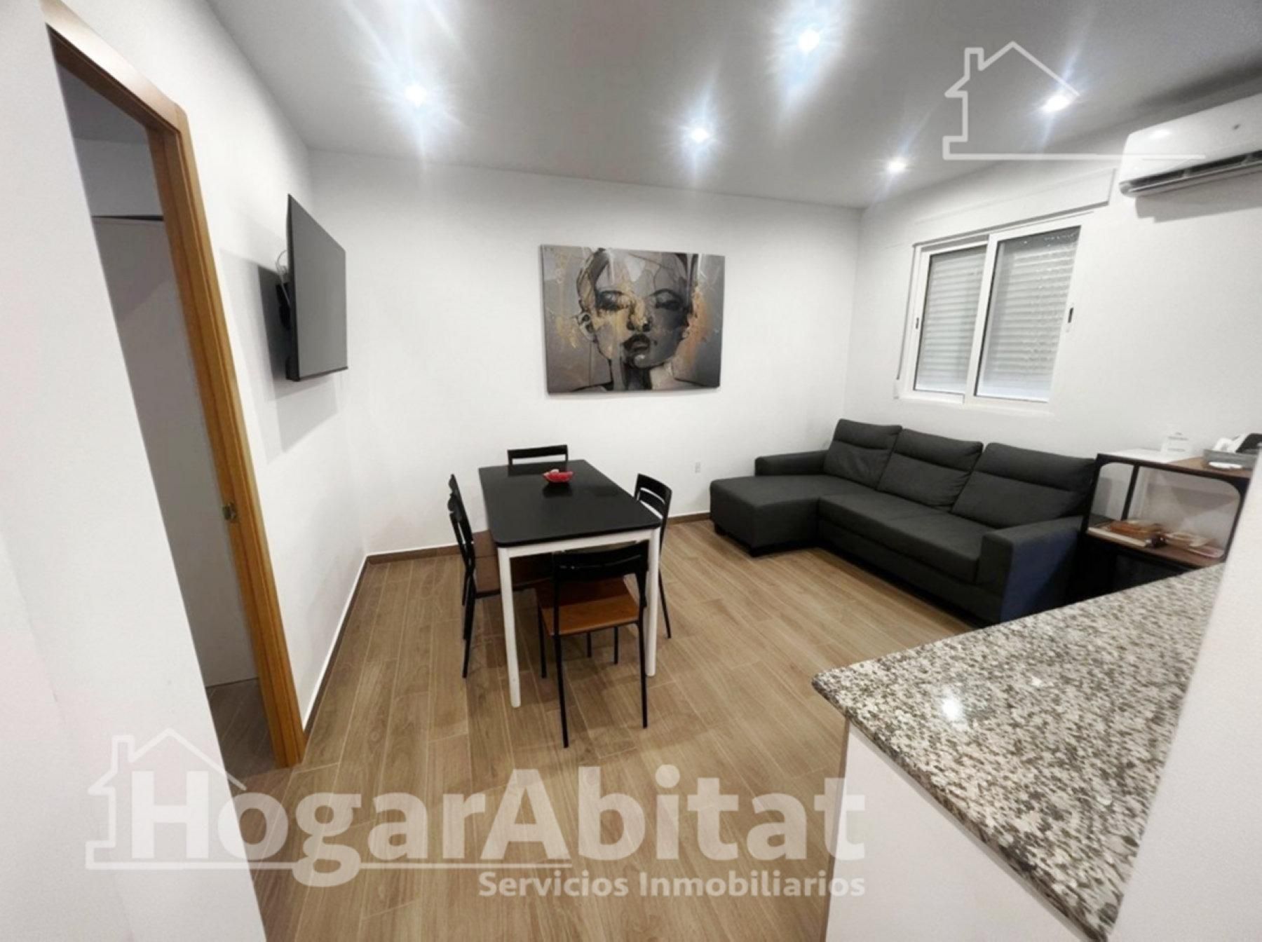 Sala d'estar de Pis en venda en  Valencia Capital amb Aire condicionat, Calefacció i Balcó