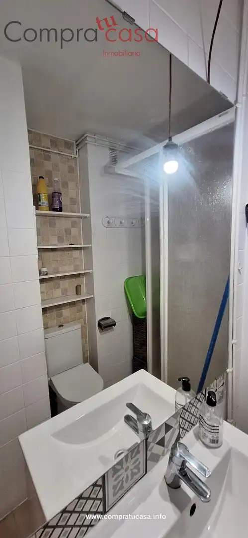 Bany de Pis en venda en Segovia amb Calefacció i Moblat