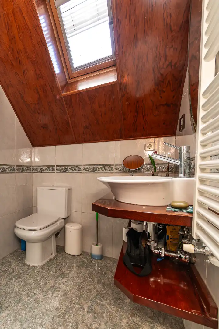 Bathroom of Attic for sale in Madrid  with Air Conditioner, Heating and Terrace