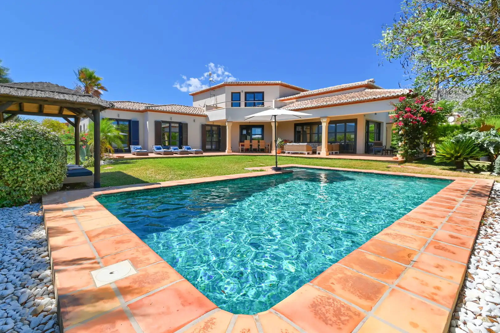 Piscina de Casa o chalet en venta en Beniarbeig con Aire acondicionado, Calefacción y Terraza
