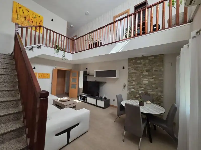 Sala d'estar de Casa o xalet en venda en Malpartida de Plasencia amb Aire condicionat, Calefacció i Jardí privat