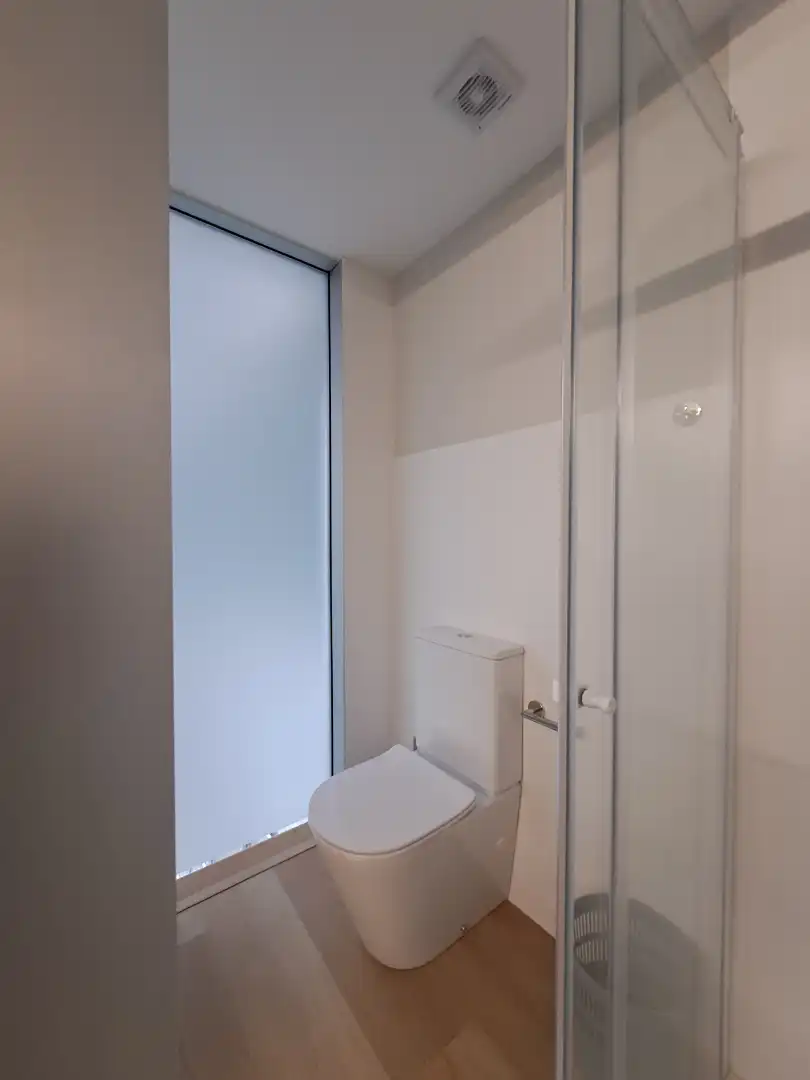 Bany de Apartament de lloguer en A Coruña Capital  amb Moblat