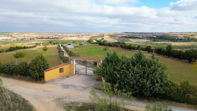 Terreno residencial en Venta en Olivares en Batres