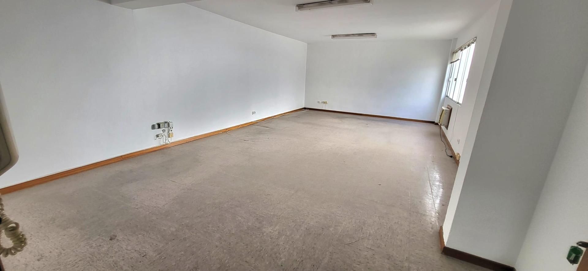 Office to rent in  Córdoba Capital  with Storage room