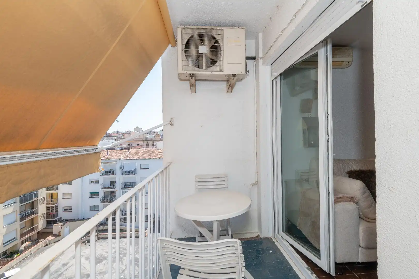 Terraza de Piso en venta en Girona con Aire acondicionado, Calefacción y Balcón