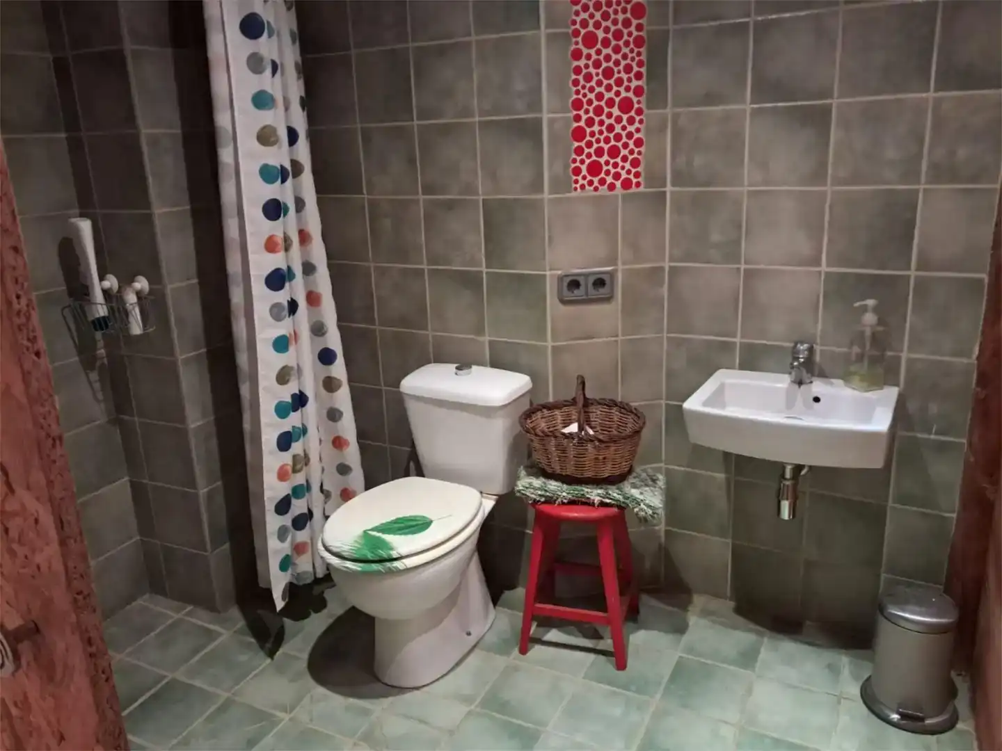 Baño de Piso en venta en Olot con Jardín privado, Parquet y Amueblado