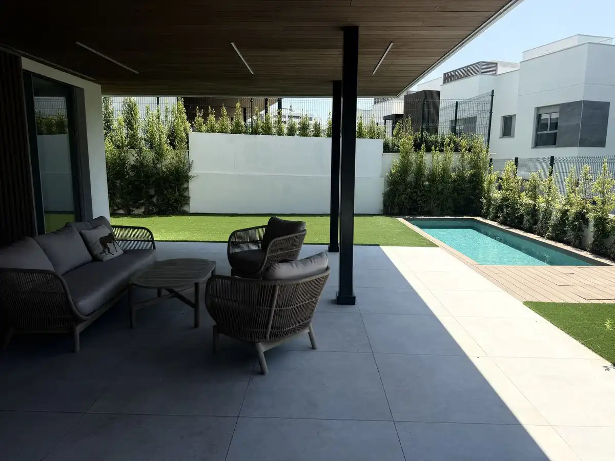 Terrassa de Pis en venda en Marbella amb Aire condicionat, Terrassa i Traster