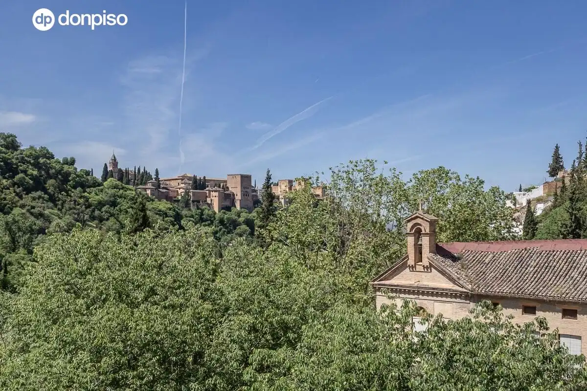 Vista exterior de Casa o xalet en venda en Albaicín