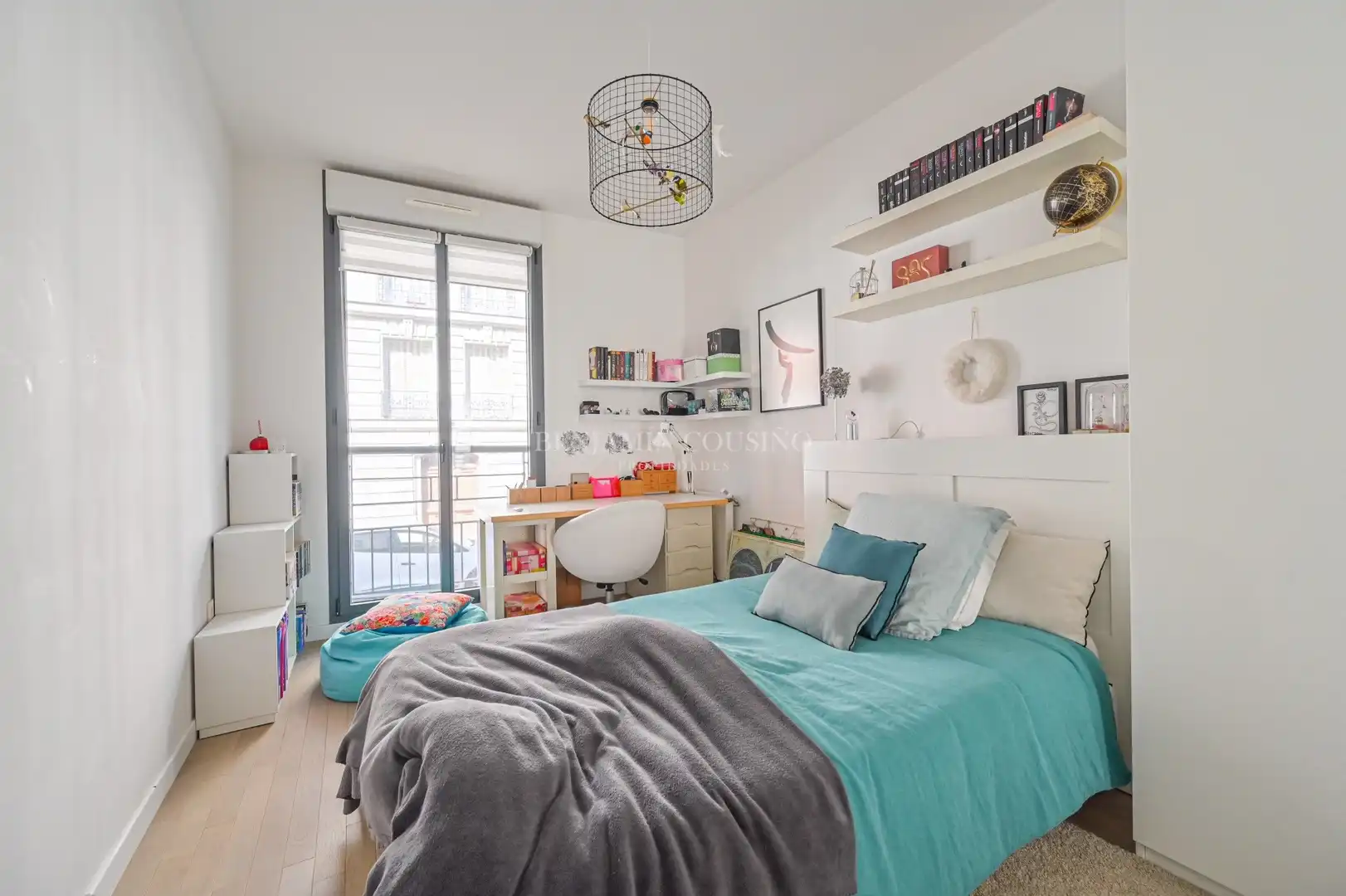 Habitación de Dúplex en venta en Madrid con Aire acondicionado y Trastero