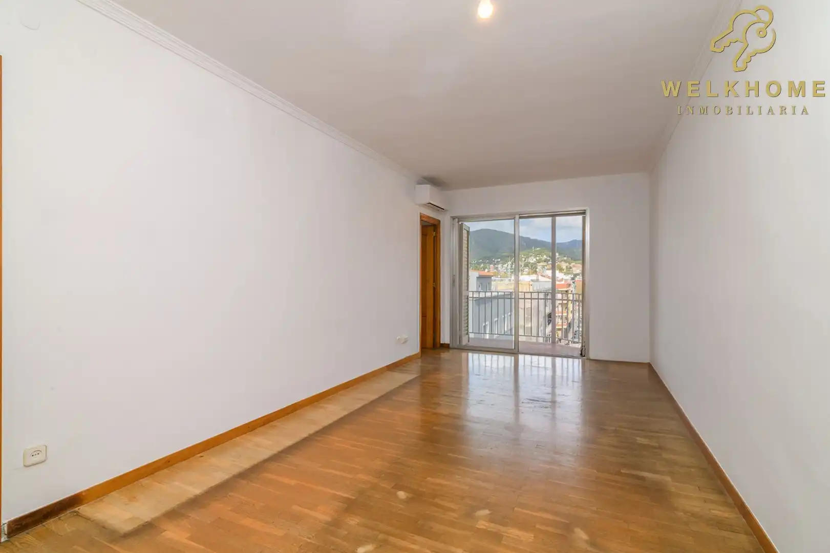 Sala d'estar de Pis en venda en Castelldefels amb Aire condicionat i Terrassa