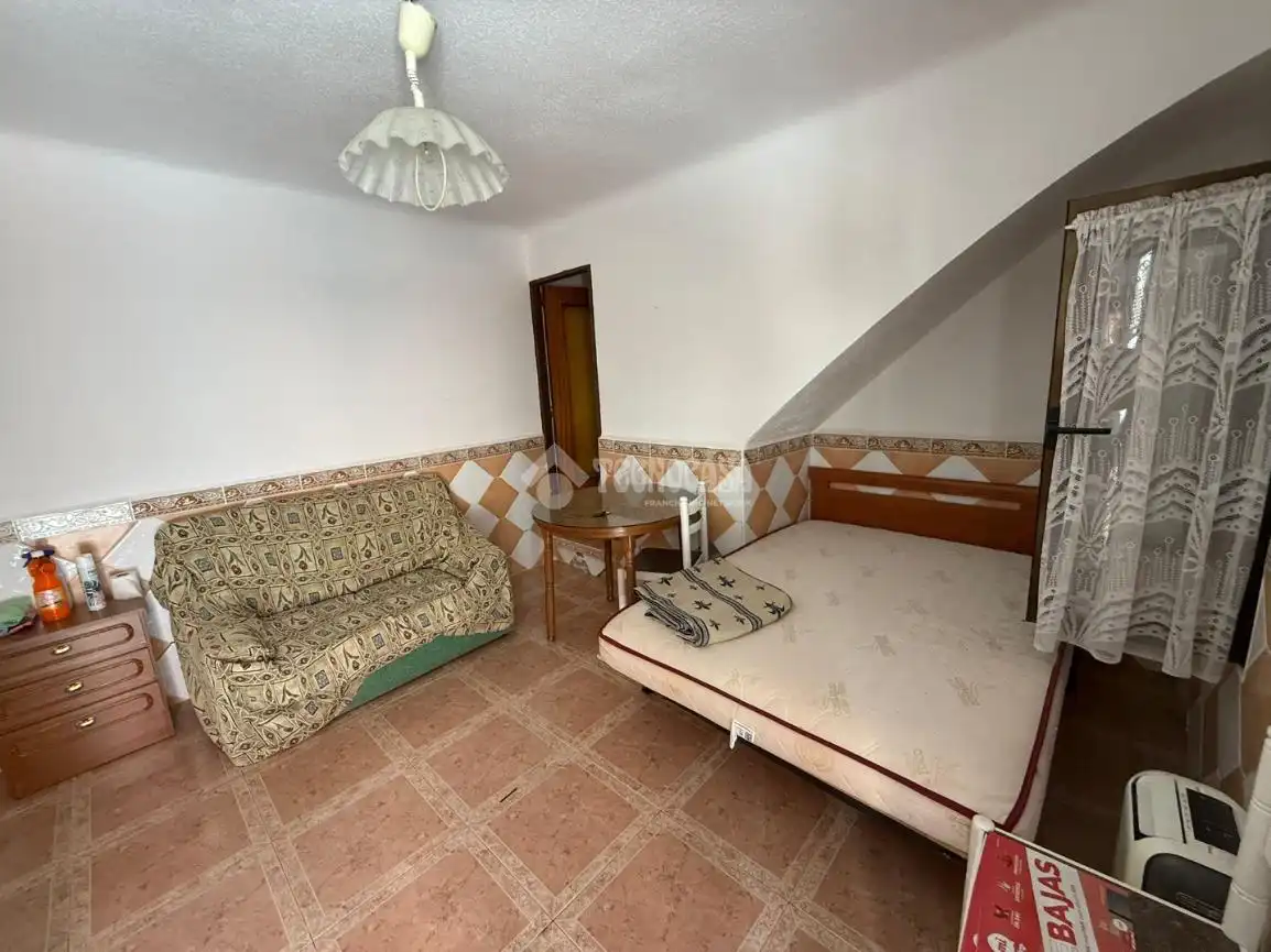 Casa adosada en venda en Almorox amb Calefacció i Moblat