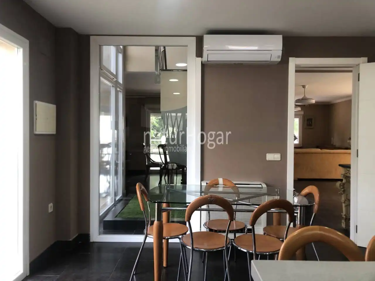 Comedor de Casa o chalet de alquiler en Paterna con Aire acondicionado, Calefacción y Jardín privado