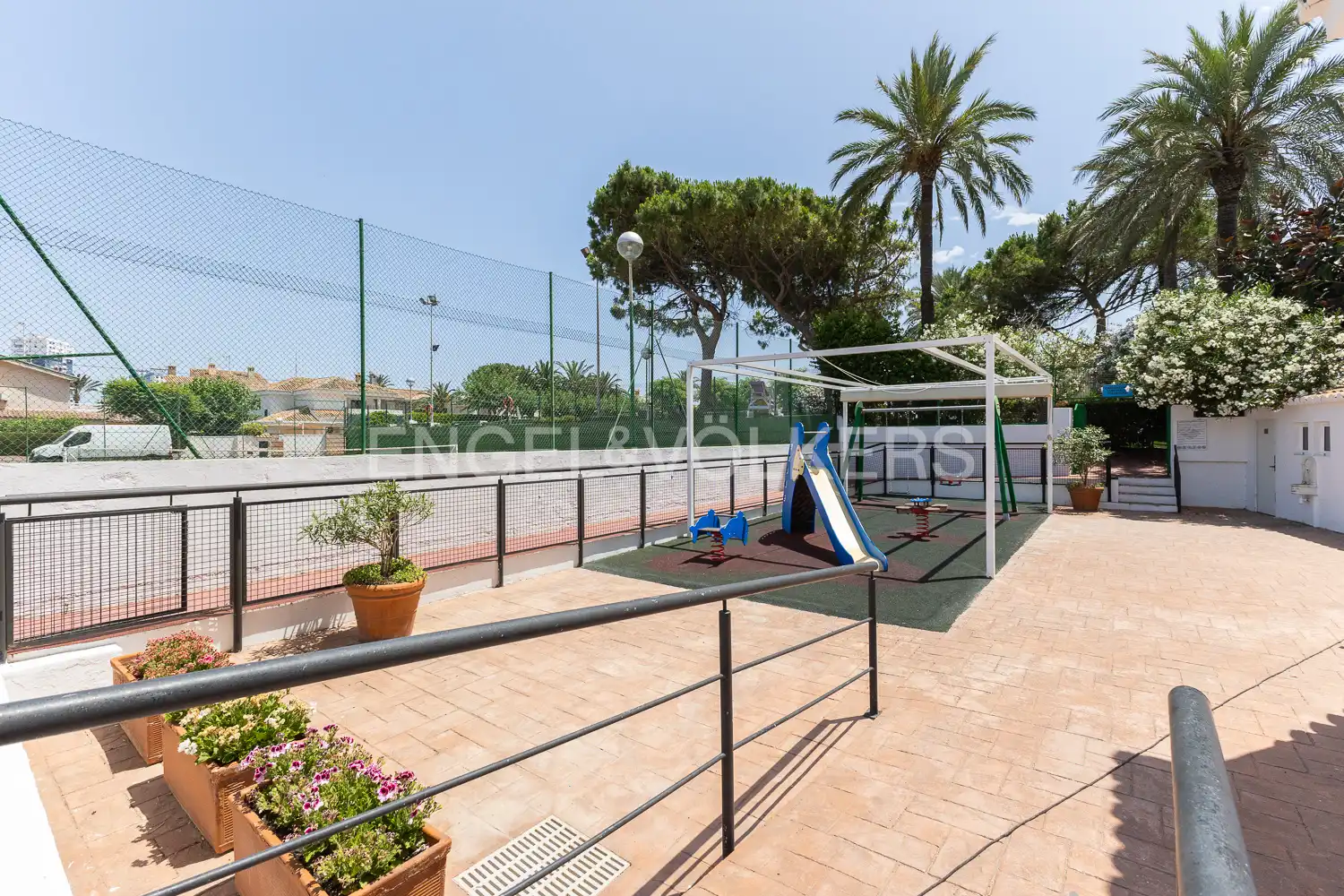 Exterior view of Houses for sale in El Puig de Santa Maria  with Air Conditioner, Heating and Private garden