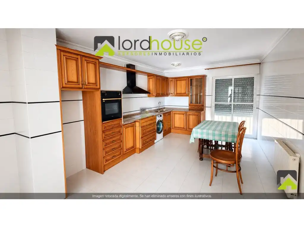 House for sale in Calle Perez Casas, imagen 7