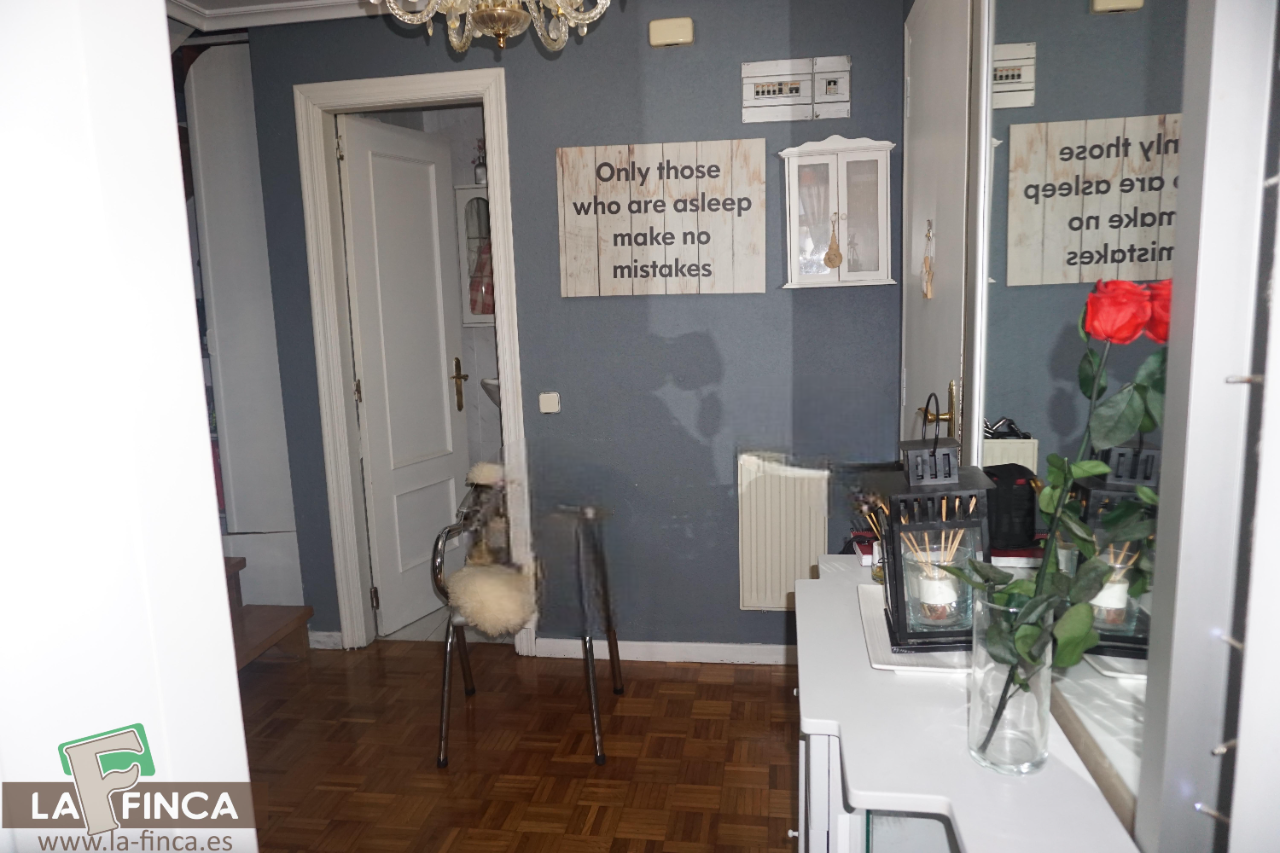 Schlafzimmer von Maisonette zum Verkauf in Siero mit Abstellraum