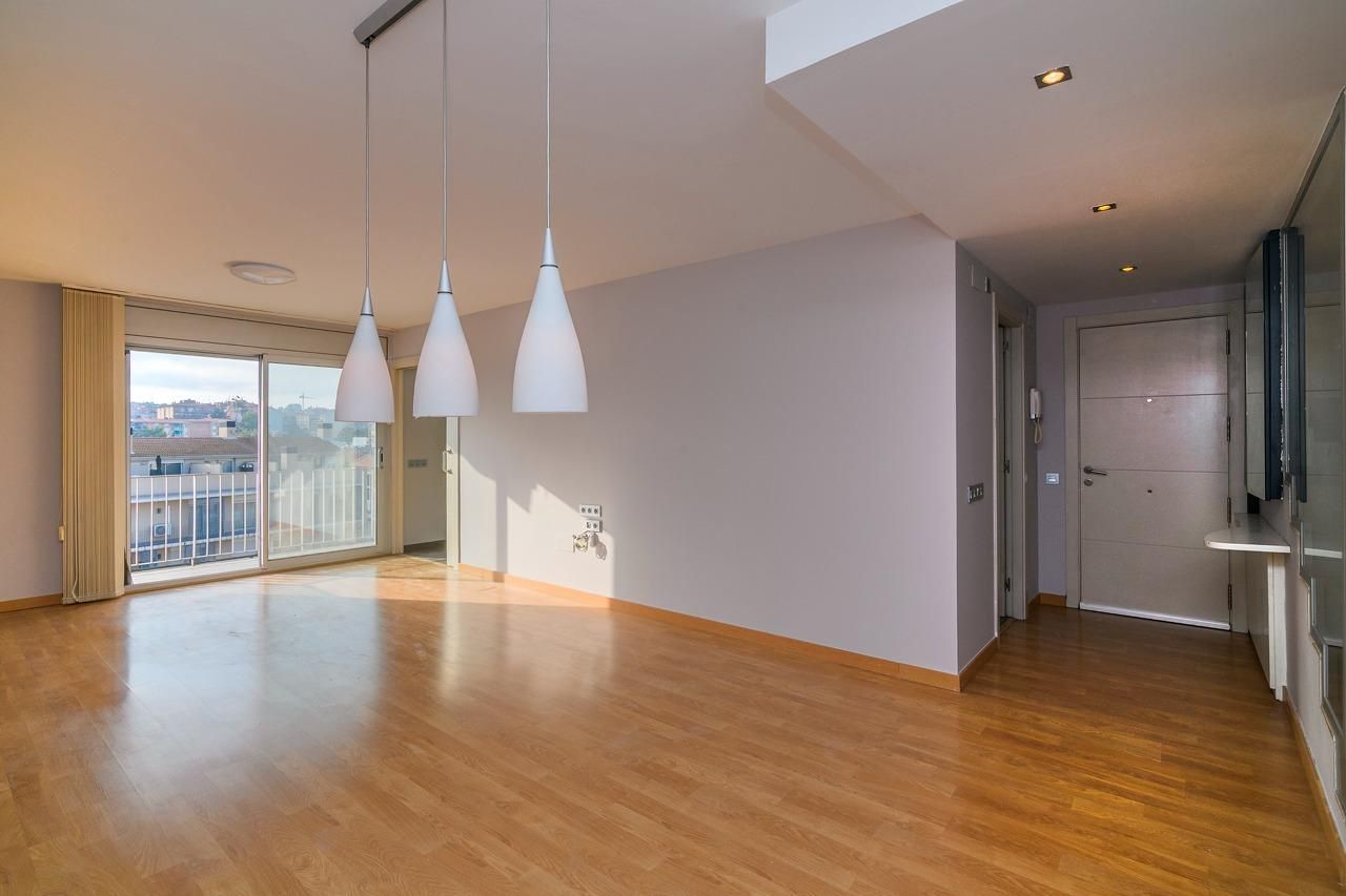 Living room of Duplex for sale in Manresa  with Air Conditioner, Heating and Parquet flooring