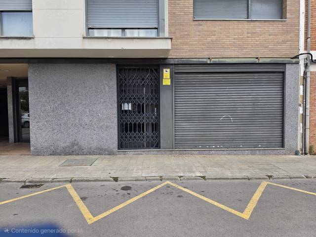 Local comercial en Alquiler en Carrer de Canigó en Torelló