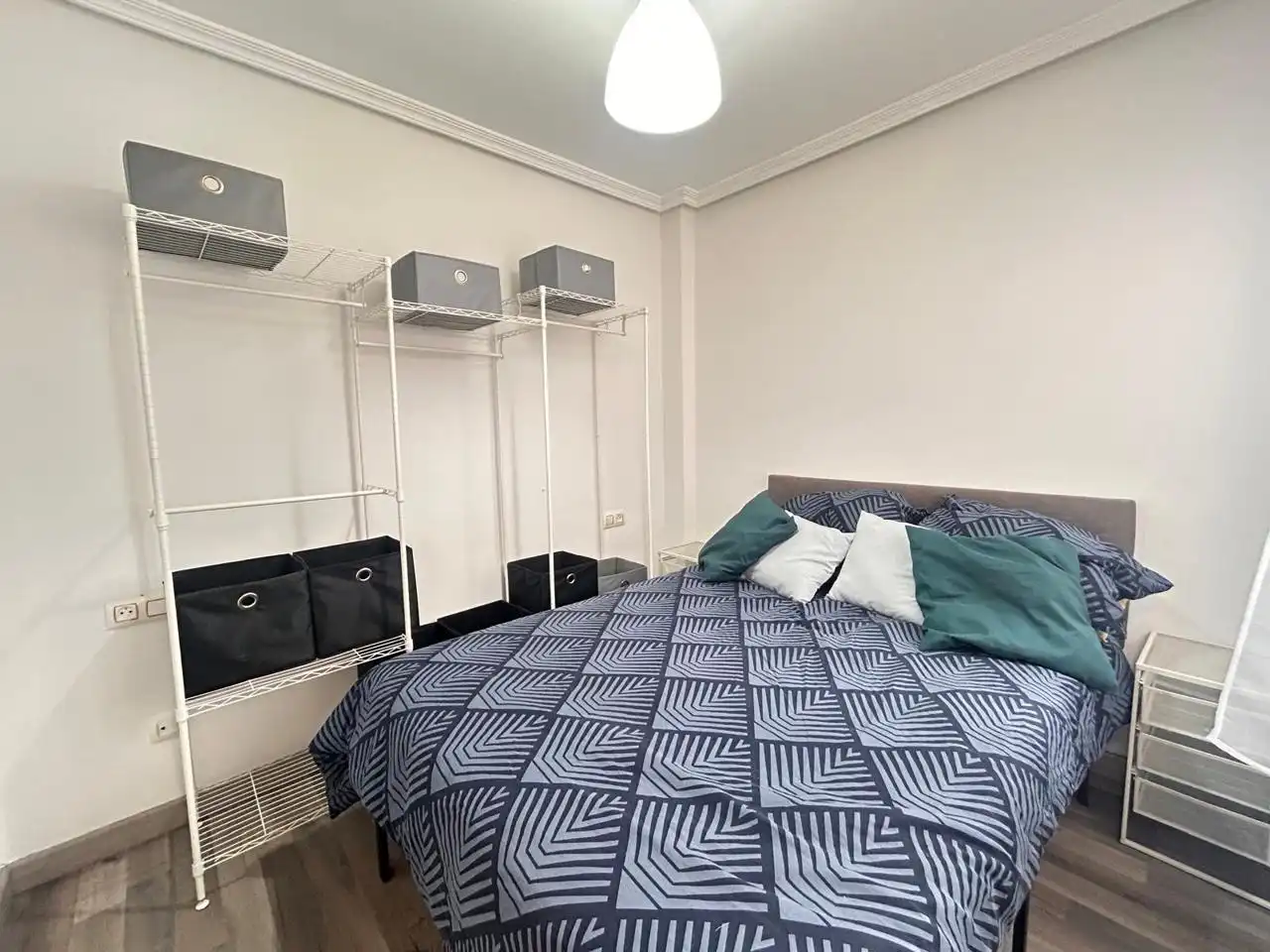 Bedroom of Flat for rent in Gijón   with Heating, Storage room and Furnished