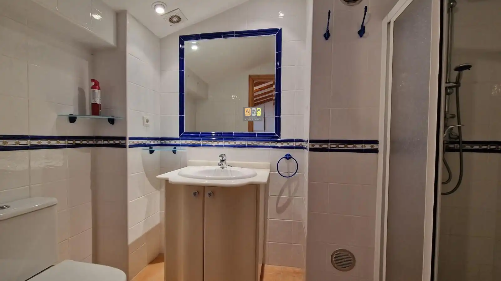 Baño de Finca rústica en venta en Benimantell con Terraza, Trastero y Amueblado