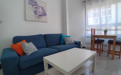 Sala d'estar de Apartament de lloguer en Las Palmas de Gran Canaria amb Moblat, Rentadora i Microones
