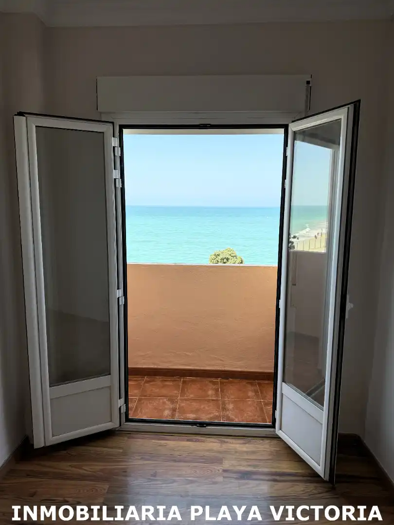 Flat with terrace for sale in Avenida Amílcar Barca, imagen 4