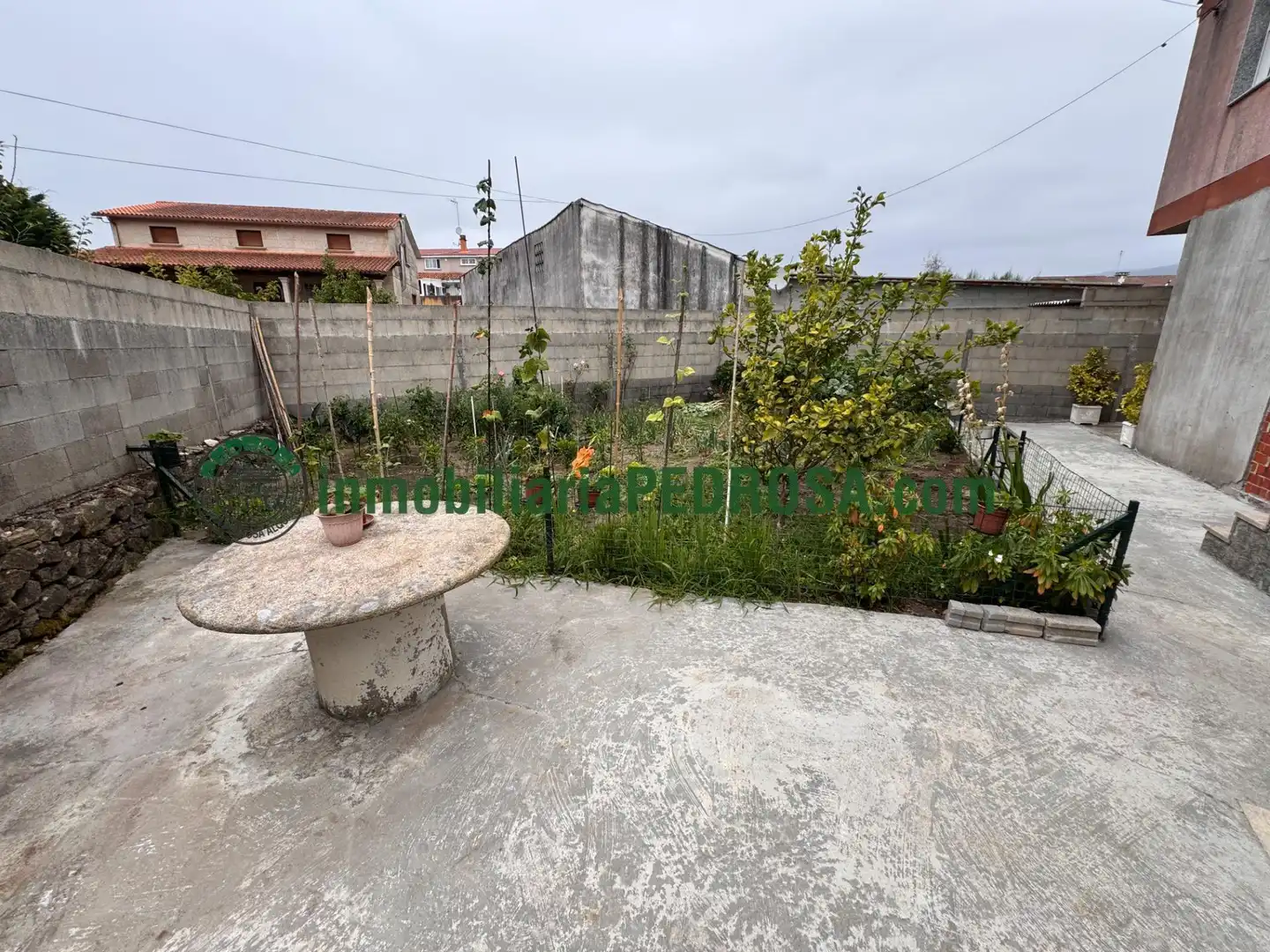 Houses for sale in PE REDONDO-S SALVADOR, San Salvador - Caeira