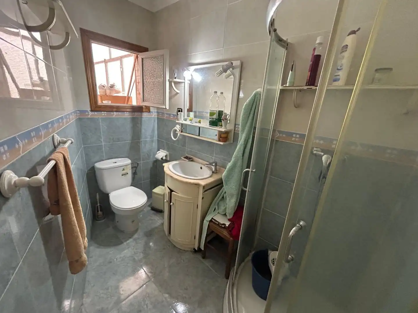 Badezimmer von Wohnung zum Verkauf in Crevillent