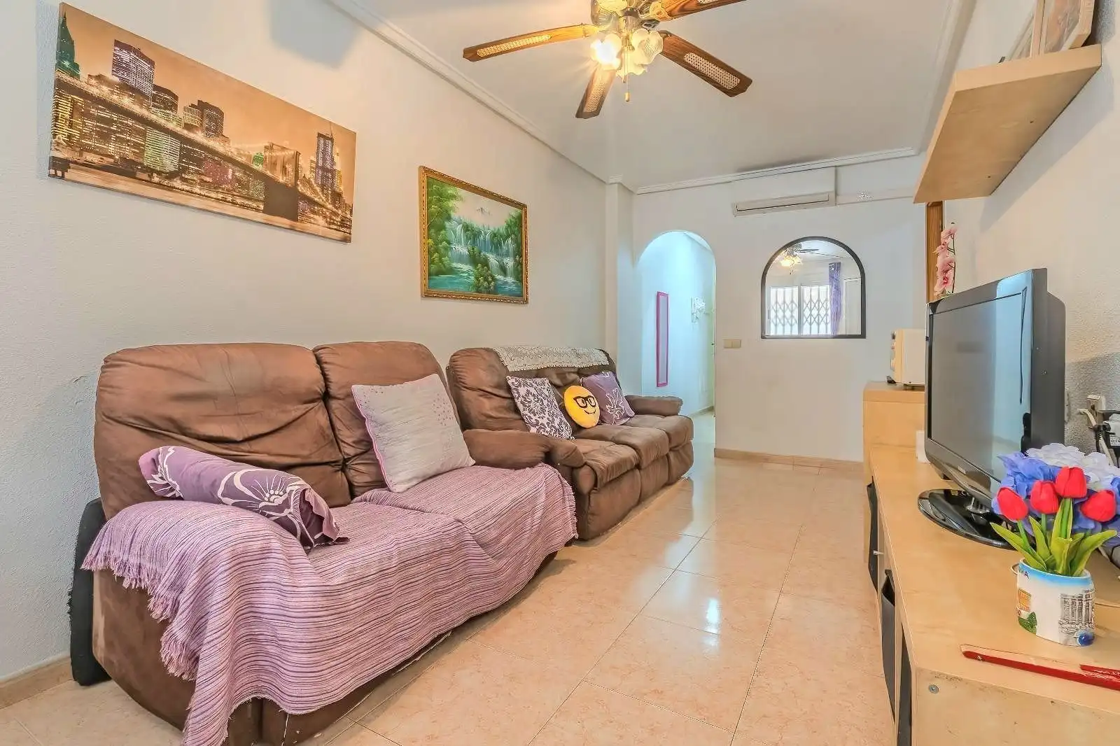 Sala de estar de Apartamento en venta en Torrevieja con Aire acondicionado, Terraza y Amueblado