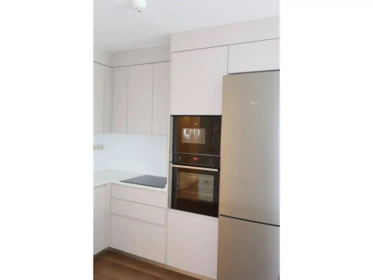 Küche von Wohnung zur Miete in Valencia mit Klimaanlage, Parkett und Balkon