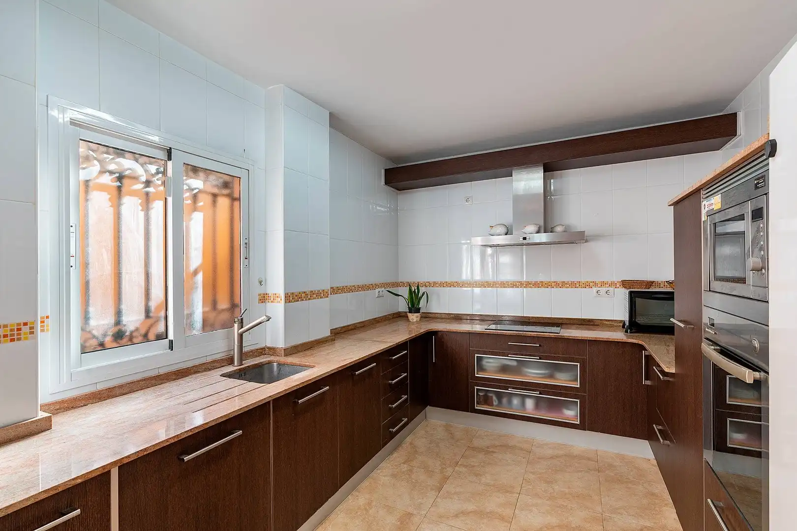 Kitchen of Detached homes for sale in Pechina, Almería