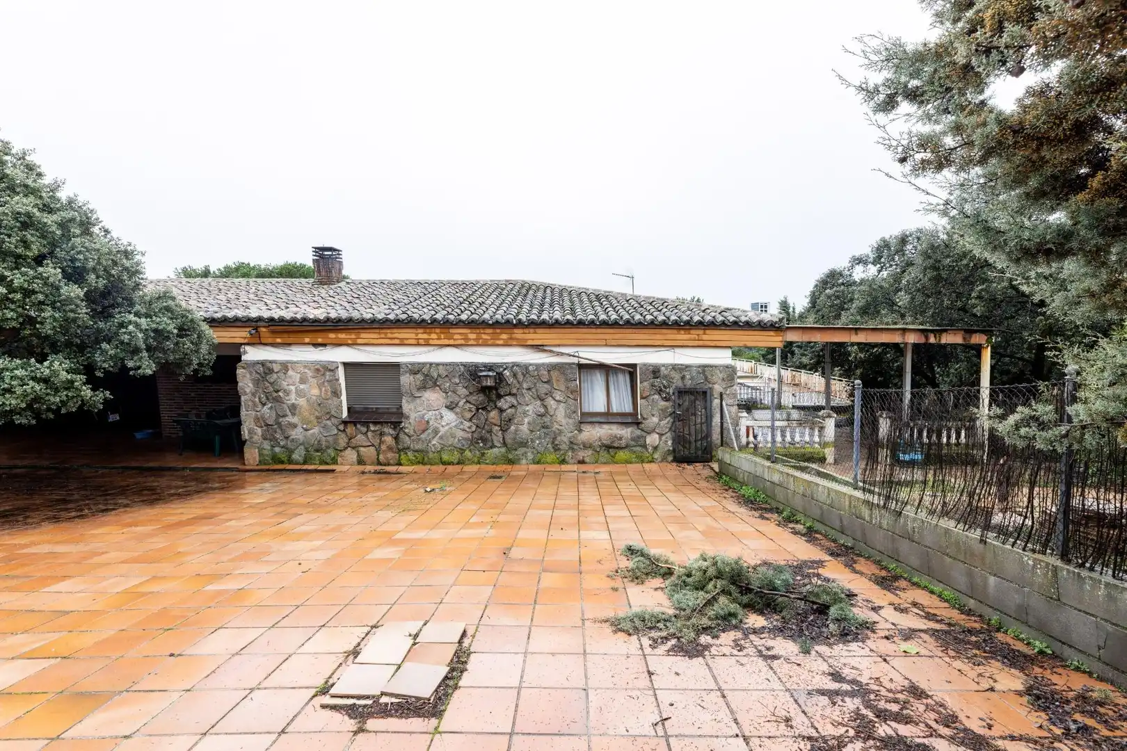 Vista exterior de Casa o xalet en venda en Torrelodones amb Calefacció, Jardí privat i Terrassa