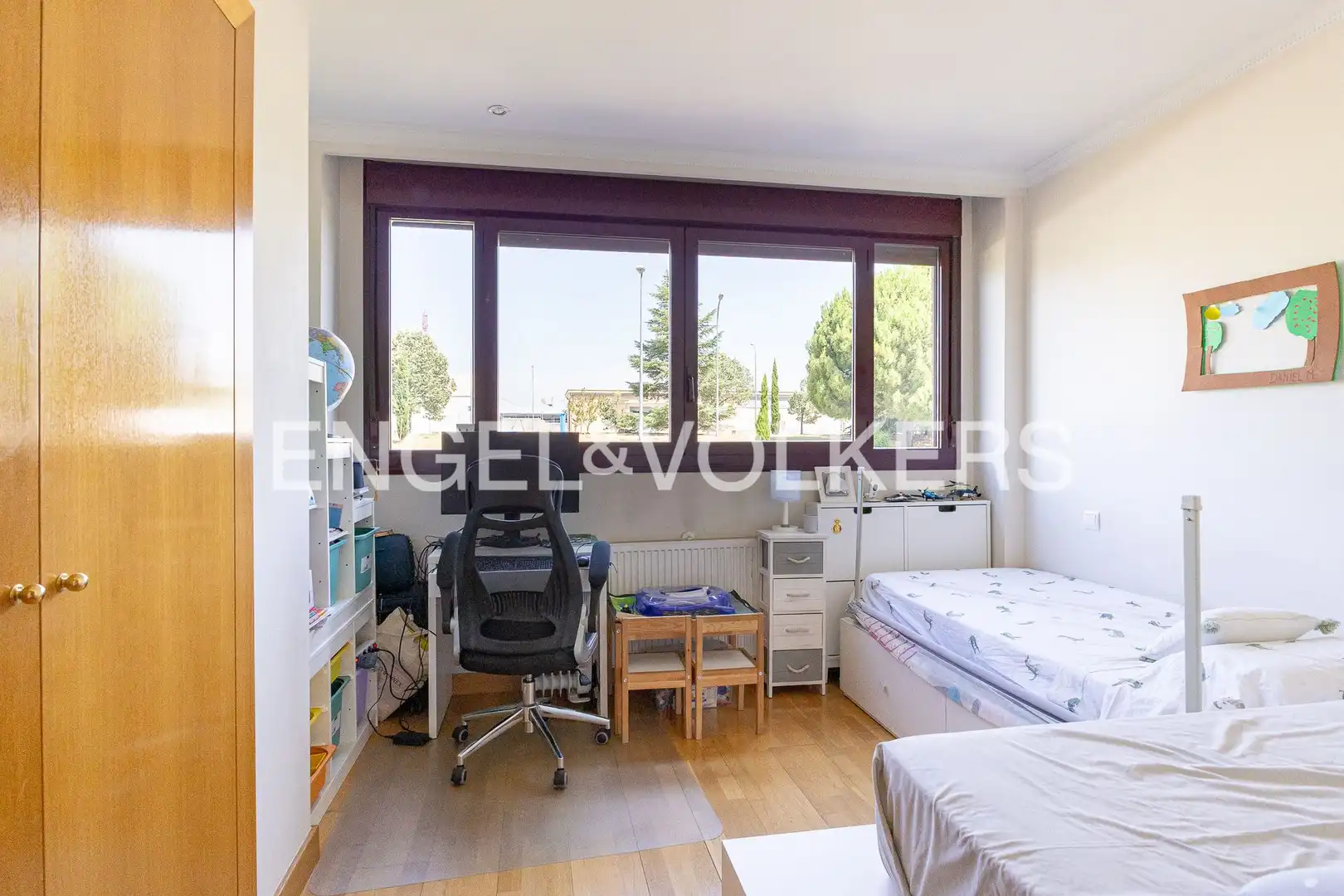 Habitación de Dúplex en venta en Majadahonda con Aire acondicionado, Calefacción y Jardín privado