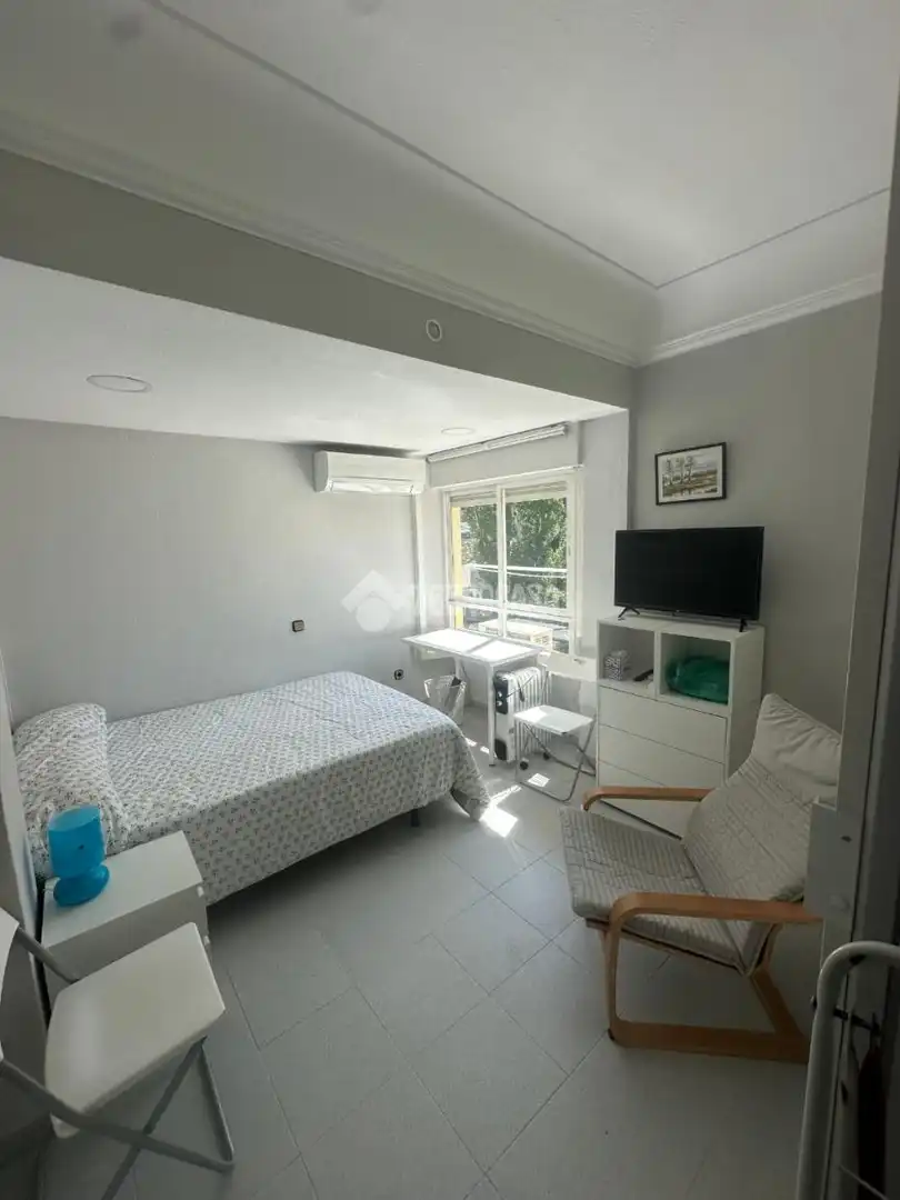 Habitación de Estudio de alquiler en Madrid con Aire acondicionado