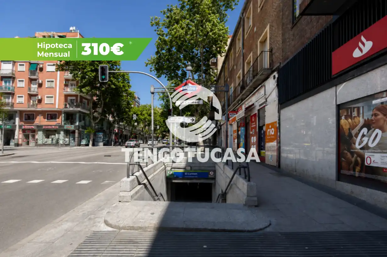 Vista exterior de Piso en venta en Madrid