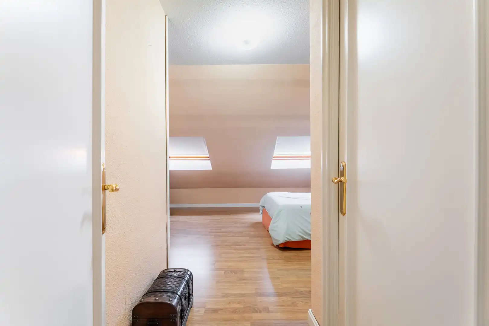 Schlafzimmer von Haus oder Chalet zum Verkauf in Pozuelo de Alarcón mit Klimaanlage, Heizung und Privatgarten