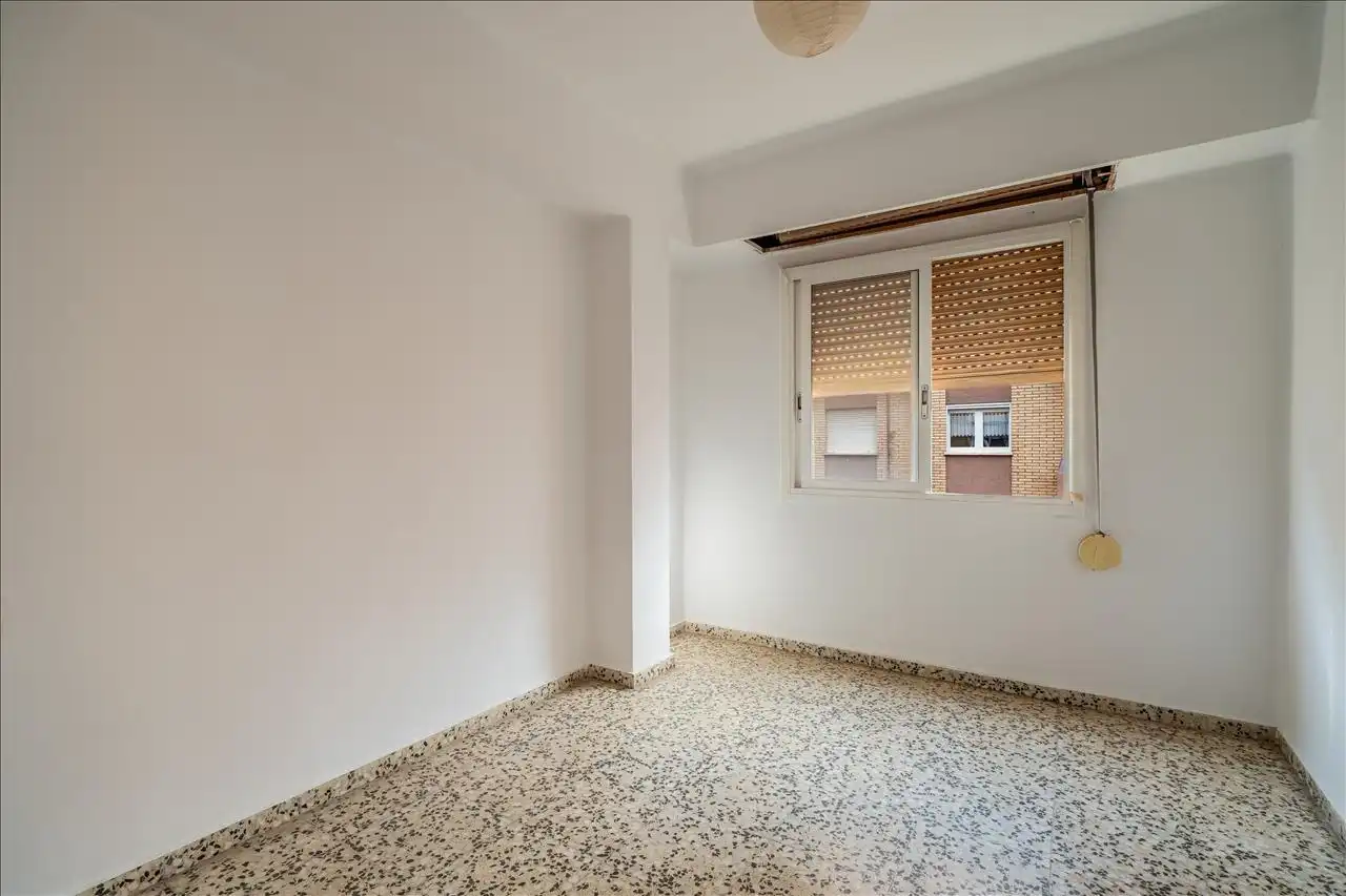 Habitación de Piso en venta en Sagunto / Sagunt con Balcón