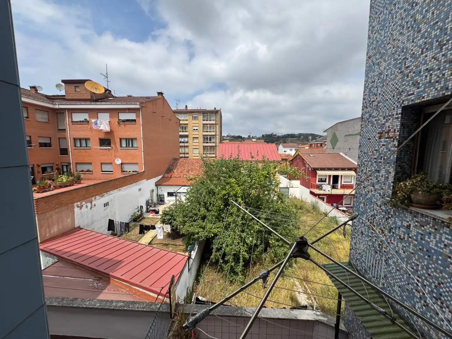 Vista exterior de Pis en venda en Llanera amb Calefacció i Parquet
