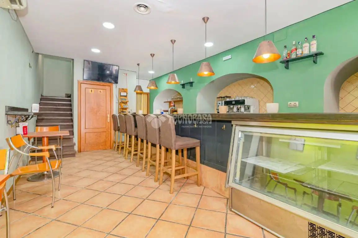 Casa adosada en venta en Loja con Trastero