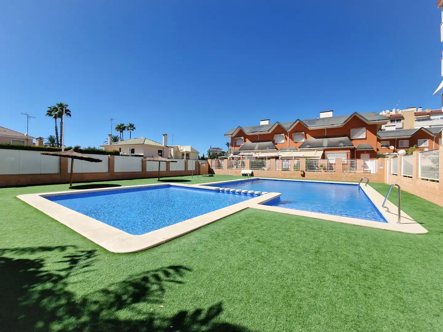 Swimming pool of Houses for sale in Elche / Elx  with Air Conditioner, Heating and Private garden