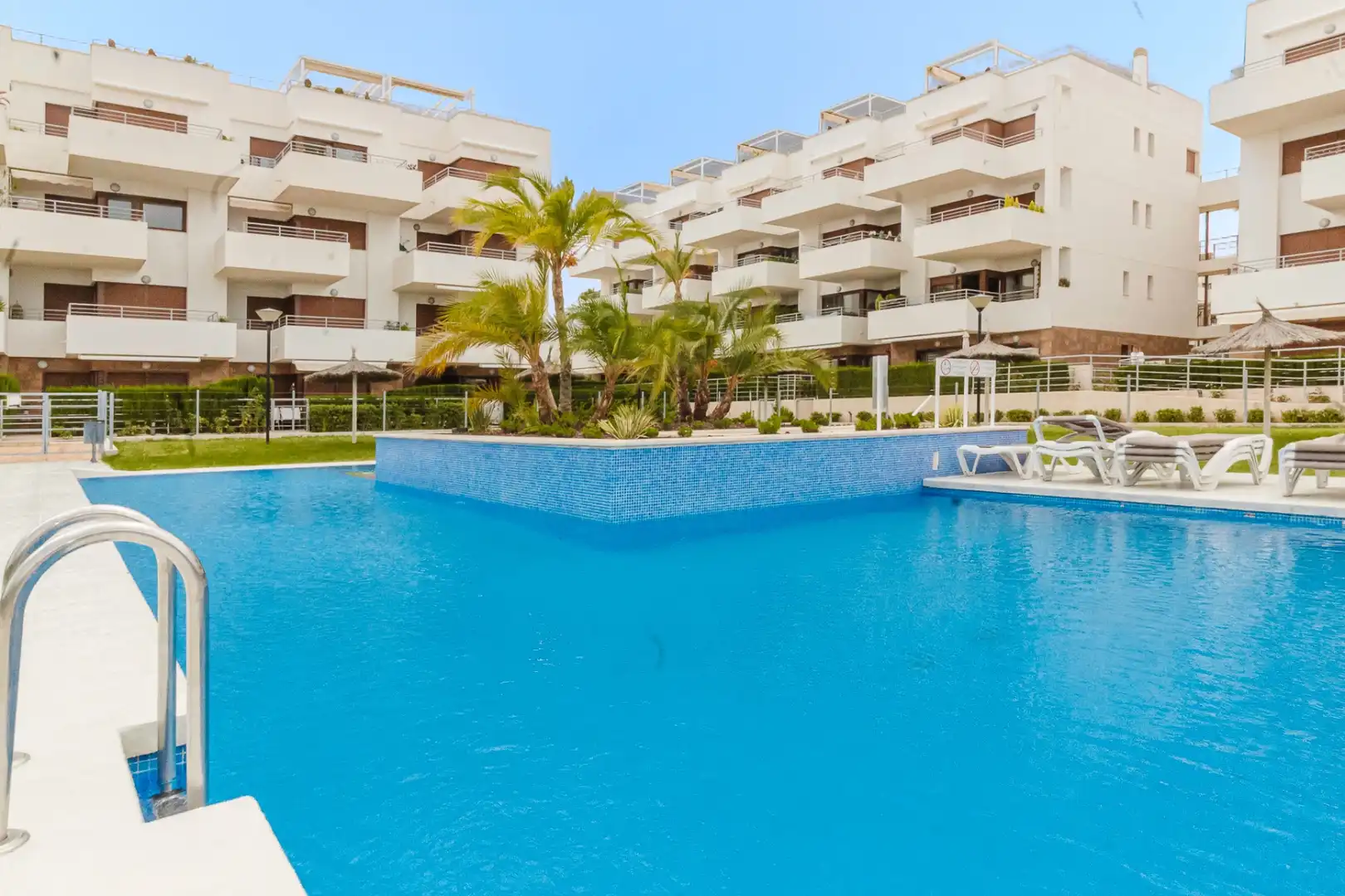 Apartament amb piscina en venda a Orihuela Costa, imagen 2