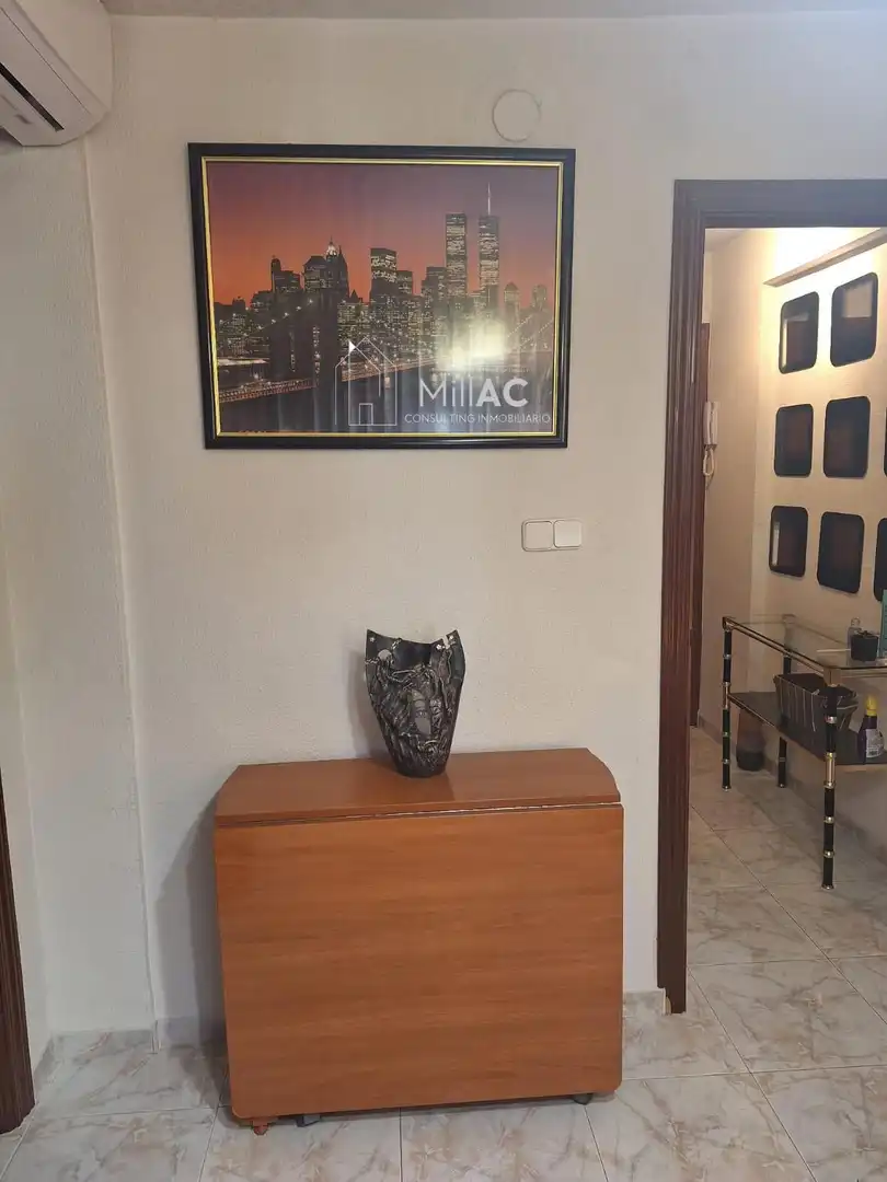 Flat for rent in Madrid  with Air Conditioner, Heating and Furnished