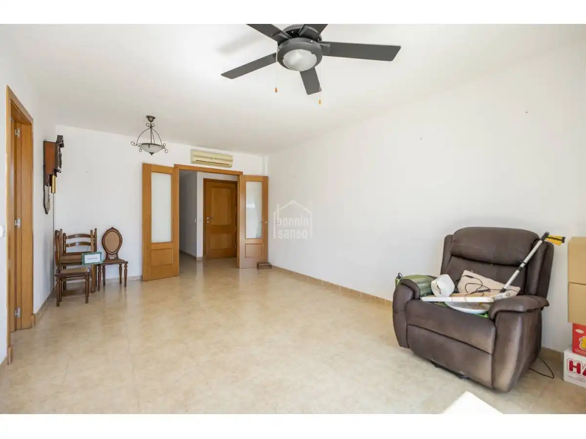 Apartamento en venta en Es Castell con Terraza