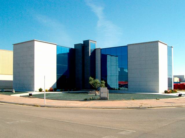 Edificio en Venta en Polígono Industrial en Venta de Baños