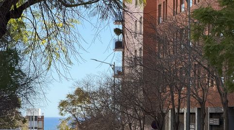 Foto 4 de Casa adosada en venda a De Jaume Comas I Jo, Via Europa - Parc Central, Mataró