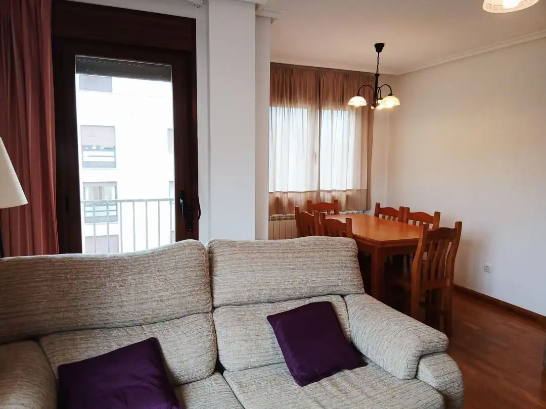 Sala d'estar de Pis en venda en Zorraquín amb Calefacció, Terrassa i Moblat