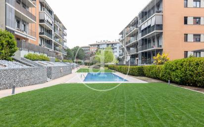 Swimming pool of Flat for sale in Sant Cugat del Vallès  with Air Conditioner, Heating and Private garden