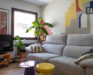 Living room of Flat to rent in  Madrid Capital  with Air Conditioner, Heating and Furnished