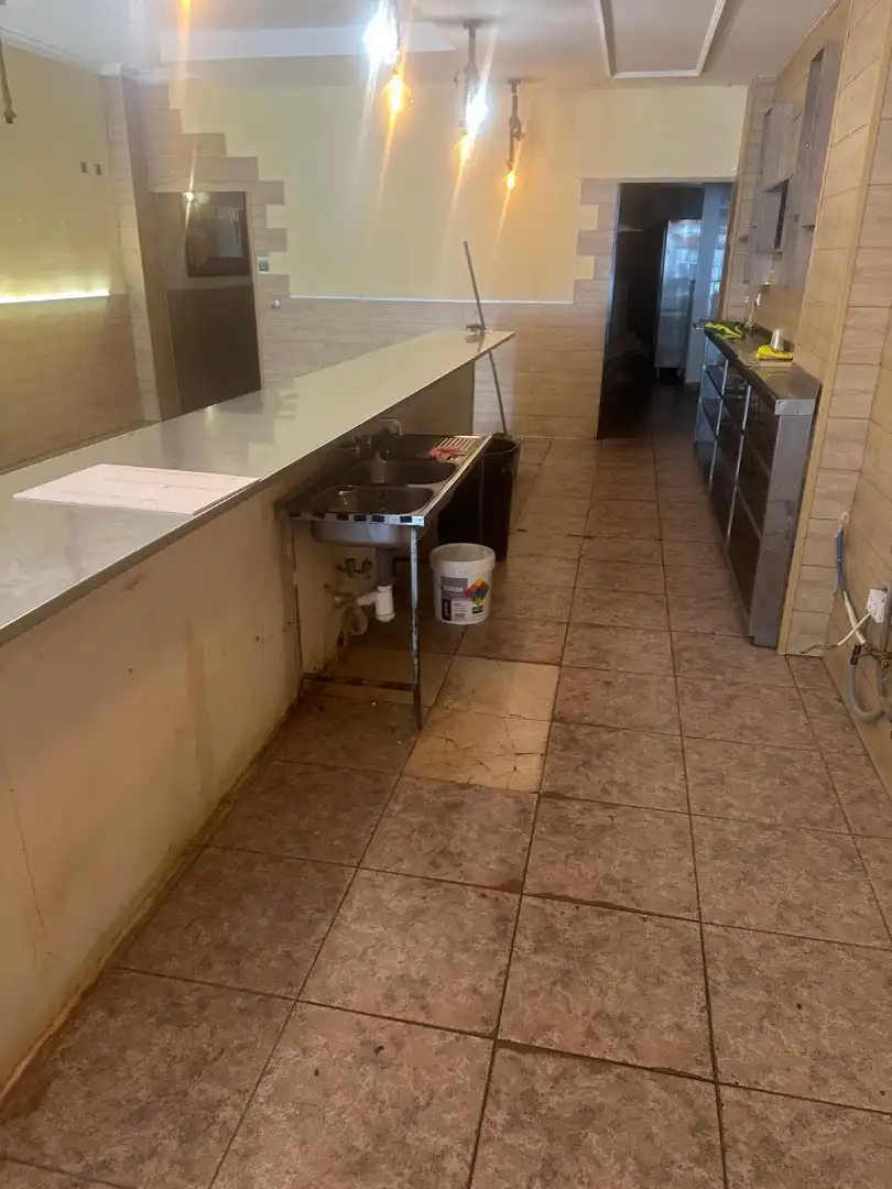 Business premises to rent in Carrer Cronista Pareja 83, imagen 4