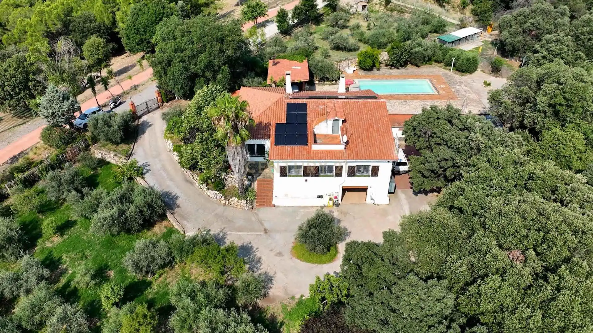 Exterior view of Houses for sale in Terrassa  with Air Conditioner, Private garden and Storage room