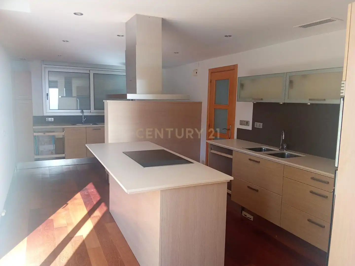 Casa amb piscina en venda a Puntabrava - Port Salvi, imagen 7